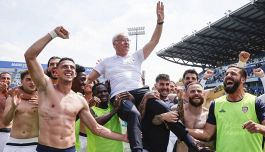 Ranieri, ecco perché lascia: oceano di commozione sui social per l’ultimo ballo di sir Claudio