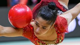 Europei ginnastica ritmica: Sofia Raffaeli si prepara alle Olimpiadi, oro alla palla e argento al nastro