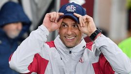 Bologna, parte il coro 'Chi non salta juventino è': la reazione di Thiago Motta fa impazzire il web. Video