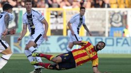 Lecce-Udinese, moviola: La serata singolare per Di Paolo e Serra al Var