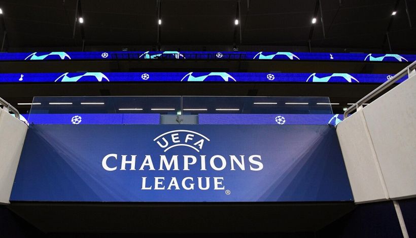 Champions, Europa League e Conference: Sky cancella gare in chiaro, si vedranno solo in pay