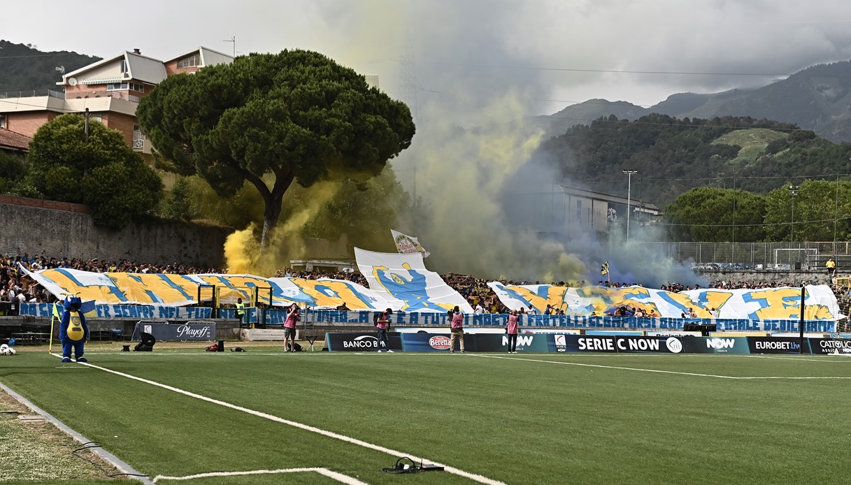 Serie B, Carrarese Come Il Lecco: C'è La Grana Stadio, Pisa Possibile ...