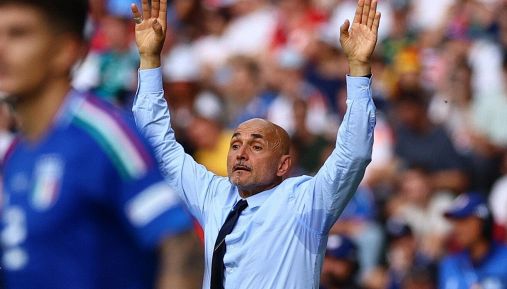 Italia, la Spalletti-cam rivela con chi ce l'aveva il ct: "Non mi servi, non mi servi"