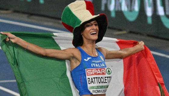 Europei, Battocletti da oro e record nei 5000 metri: la staffetta 4x400 mista con l’argento a sorpresa