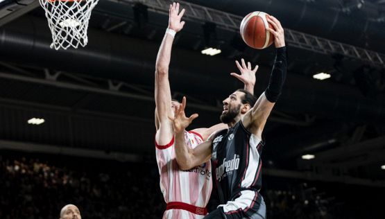 Basket, finale Scudetto: Bologna si sveglia dopo un quarto d'ora e ribalta Milano con un super Shengelia