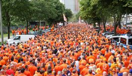 Polonia-Olanda: terrore ad Amburgo, polizia spara a uomo armato con piccone che minacciava tifosi orange