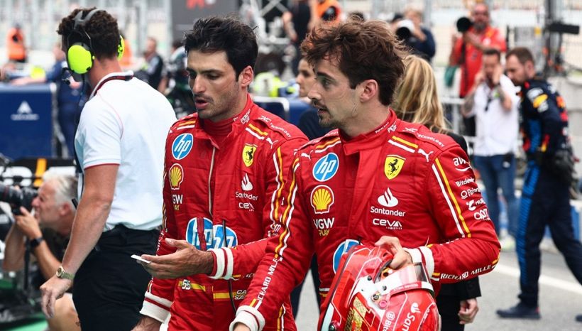 F1, nervi tesi Ferrari: scintille tra Leclerc e Sainz. Charles: "Carlos non è stato corretto". E lui: "Di che ti lamenti?"
