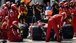 F1 Gp Austria, calvario Leclerc: contatto con Piastri al via, Ferrari danneggiata, box e gara compromessa