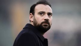 Napoli, per il ds Manna accuse durissime: scoppia la bufera sui social su caso Di Lorenzo