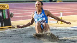 Europei Roma, Larissa Iapichino in finale al primo salto: vola la 4x100 senza Jacobs e Tortu, ma con Melluzzo