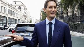 Elkann: 'Ferrari non è solo un'azienda. I miei figli cresciuti con 9 scudetti Juve'. La promessa di Vasseur per la Spagna