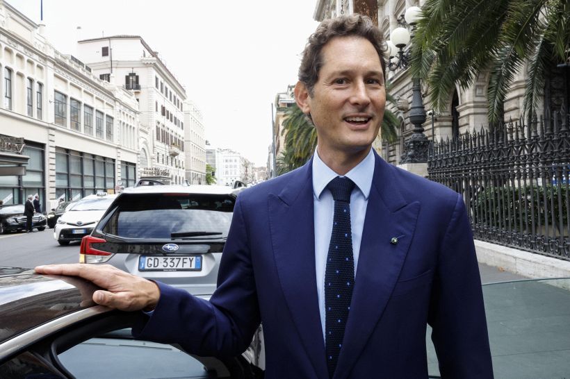 Elkann: "Ferrari non è solo un'azienda. I miei figli cresciuti con 9 scudetti Juve". La promessa di Vasseur per la Spagna