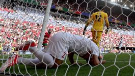 Turchia-Portogallo, il clamoroso autogol di Akaydin: Ronaldo e Leao agli ottavi, Montella e Calhanoglu traditi