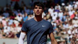 Roland Garros, Alcaraz come Djokovic: la lamentela di Carlitos in finale contro Zverev