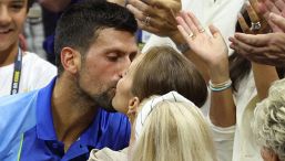 Jelena Ristic Djokovic, chi è la moglie di Novak: la bocconiana che ha contribuito a costruire un impero (prima del Roland Garros)