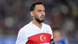 Inter, Calhanoglu flirta con il Bayern e lancia messaggi al club e per l’alternativa è sfida alla Juventus