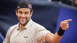 Classifica Atp: Berrettini scala 32 posizioni e torna in top 50. Fils vince ad Amburgo, storie tese con Zverev