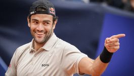 Classifica Atp: Berrettini scala 32 posizioni e torna in top 50. Fils vince ad Amburgo, storie tese con Zverev