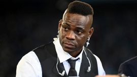 Balotelli ubriaco a Lignano, la replica social al video choc: 'Dopo un'Italia così, la notizia sono io?'