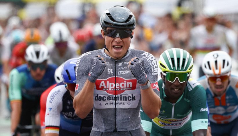 Tour de France, 10a tappa: si sblocca Philipsen, volata imperiale davanti a Girmay