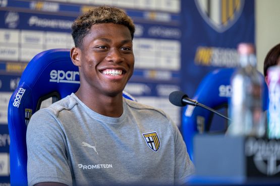 Calciomercato Parma, Suzuki si presenta ed è subito virale. Laurientè e Mandragora per Pecchia