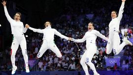 Spada, Italia d’oro: Santuccio spegne la “marsigliese”, Navarria salva Fiamingo e una stoccata la mette anche Malagò