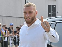 Juventus, Di Gregorio day: tifosi in delirio per il nuovo portiere bianconero, Rugani e De Sciglio ingnorati