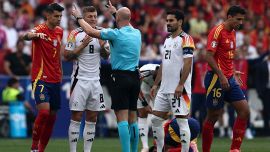 Euro 2024, Pedri infortunio e lacrime dopo il fallaccio di Kroos: Spagna-Germania di fuoco, accuse all’arbitro Taylor