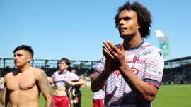 Calciomercato: Zirkzee allo United. Milan, contatti per Fullkrug. Intrigo tra Roma e Juve per Chiesa e Soulé