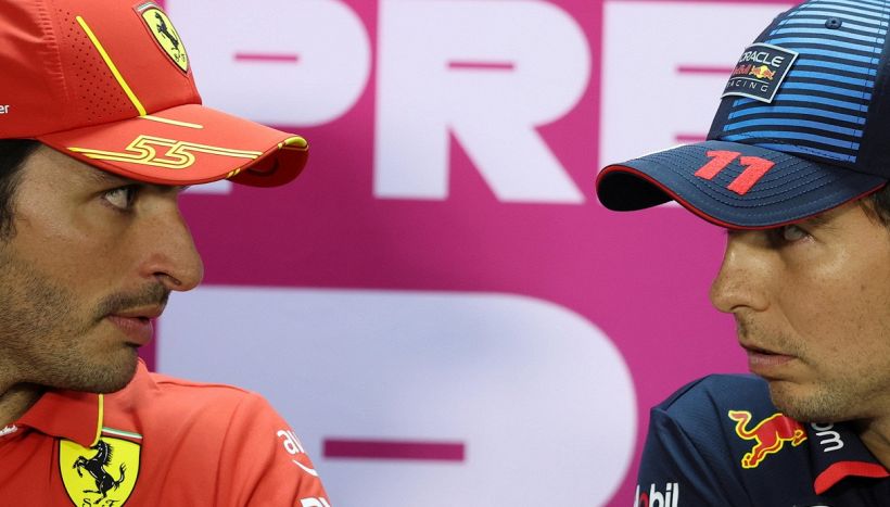 F1, Sainz a un passo dalla Red Bull e Verstappen in Mercedes: la rivincita di Carlos sulla Ferrari