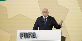 Fifa: Serie A, Premier e altre leghe dichiarano guerra sul calendario. La risposta stizzita della Federazione