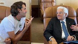 Olimpiadi, Mattarella e Tamberi insieme in volo verso Parigi a bordo dell’areo presidenziale