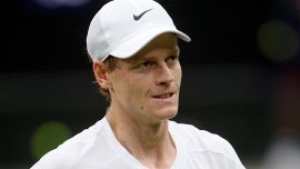 Sinner a Montreal in campo con Cahill: 'Non vedo l'ora di ripartire'. Silenzio assoluto sulle Olimpiadi