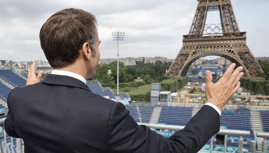Olimpiadi, cerimonia di apertura di Parigi 2024, tutte le info: percorso, inizio, durata e quando sfila l’Italia