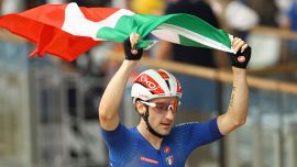 Parigi 2024, l’annuncio di Elia Viviani: “Sarà la mia ultima Olimpiade”. Insieme a Ganna è caccia alla medaglia