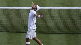 Wimbledon, Musetti e la sua rivincita: Bertolucci attacca i detrattori. Ora Lorenzo sfida Djokovic senza paura