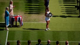 Wimbledon, Paolini perde contro Krejcikova ma conquista l’amore del pubblico: poi rivela un aneddoto su Federer