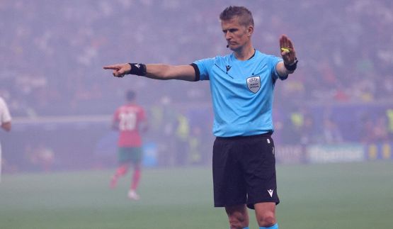 Arbitri, dopo Orsato niente, comanda il Var, l'allarme di Cesari e lo sfogo del ct
