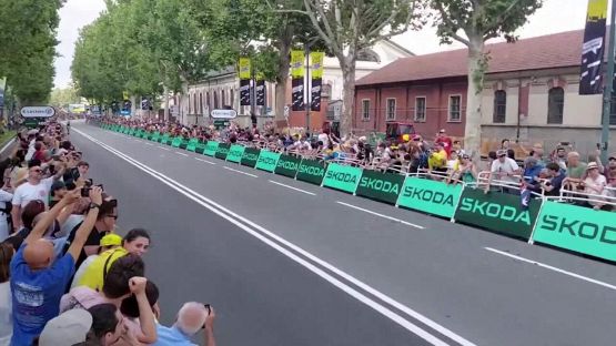 Tour de France, l'arrivo dei ciclisti a Torino al termine della terza tappa