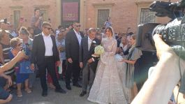 Pecco Bagnaia e Domizia Castagnini sposi nel duomo di Pesaro