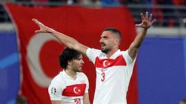 Demiral nei guai, l'esultanza dell'eroe della Turchia investigata dall'Uefa