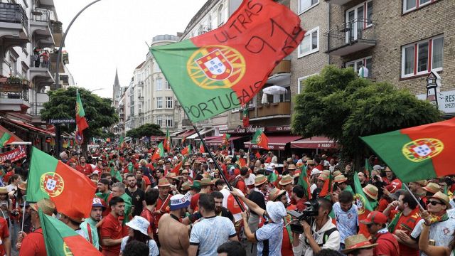 Portugal-França, jornalista agredida em direto na televisão: o que aconteceu