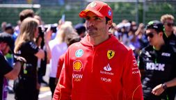 F1, Sainz alla Williams è ufficiale: il messaggio di Carlos alla Ferrari. Dubbio Red Bull: Perez o Ricciardo?