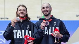 Paralimpiadi Parigi 2024, il bronzo di Lorenzo Bernard: cieco per una mina inesplosa, come ha perso la vista e l'impegno civile