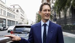 Elkann spiega perché è anno zero per la Juventus e assicura: Ferrari vincente con Hamilton