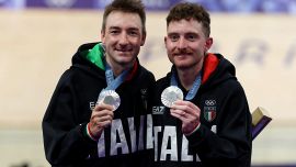 Olimpiadi, medaglie Italia 10 agosto: altri 3 podi. L’argento di Viviani-Consonni, le farfalle e Malan sono di bronzo