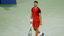 Cincinnati, disastro Alcaraz: prima la pioggia poi un Monfils “vintage”. Come cambia la classifica per Sinner