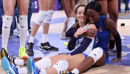 Parigi 2024, l’oro dell’Italvolley: l’abbraccio tra Moki e Paoletta, il cerchio della felicità e la rivincita di Velasco