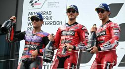 MotoGP Austria, Ducati si gode Bagnaia e Martin: "Ci miglioriamo a vicenda". Ma Pecco ha rischiato per un insetto