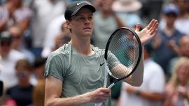 US Open, Sinner contento a metà dopo la vittoria su Michelsen. Il messaggio toccante a Toscani con l’invito